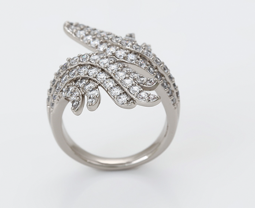 The Adorn Ring