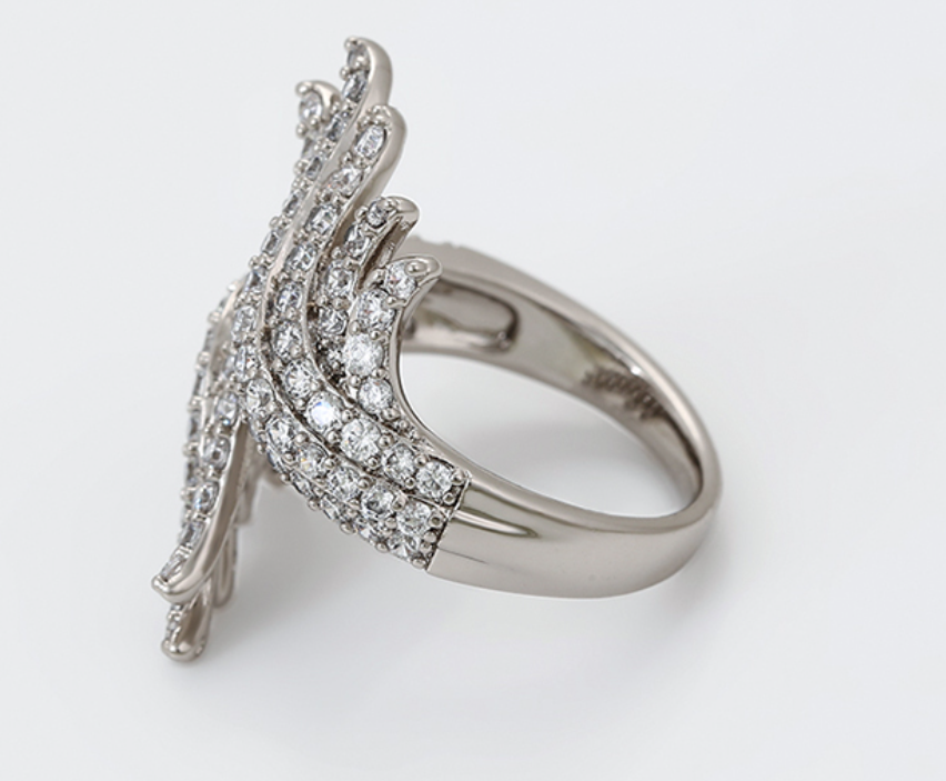 The Adorn Ring