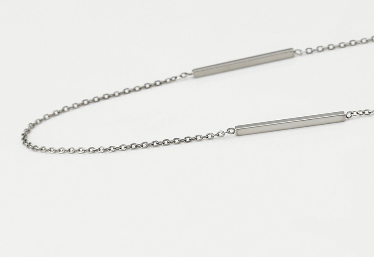 The Silver Bar Necklace