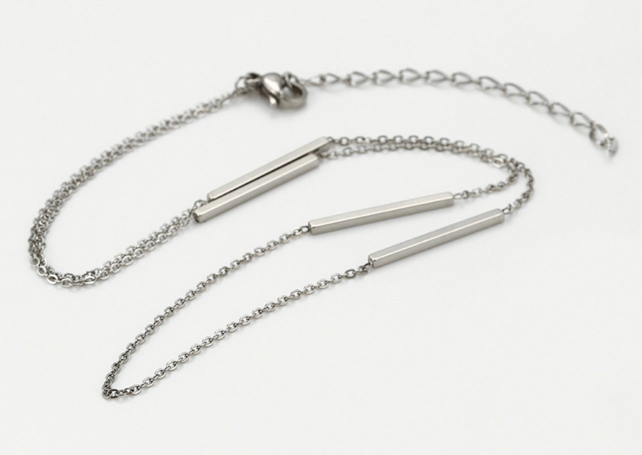 The Silver Bar Necklace