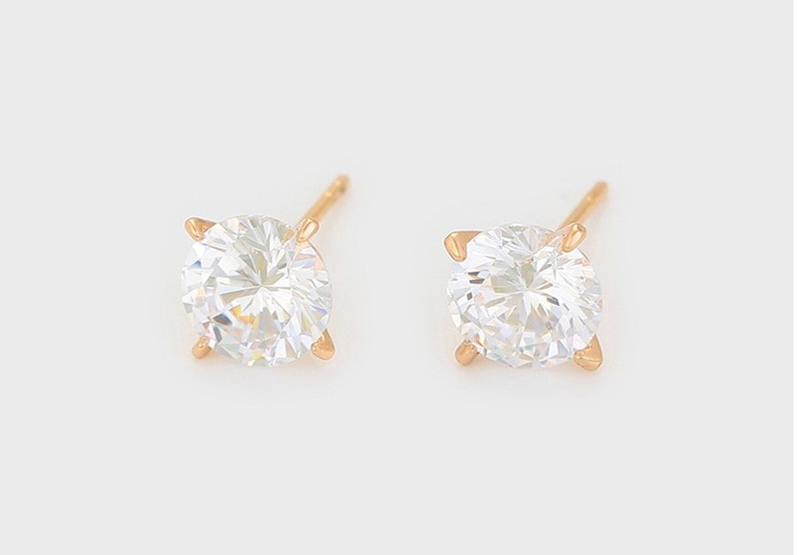 The Gold Stud Earrings